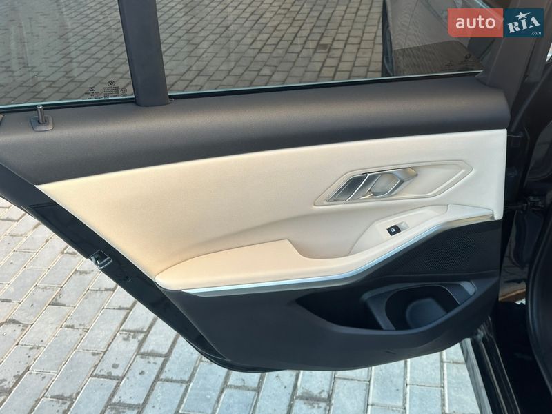 Седан BMW 3 Series 2020 в Виннице