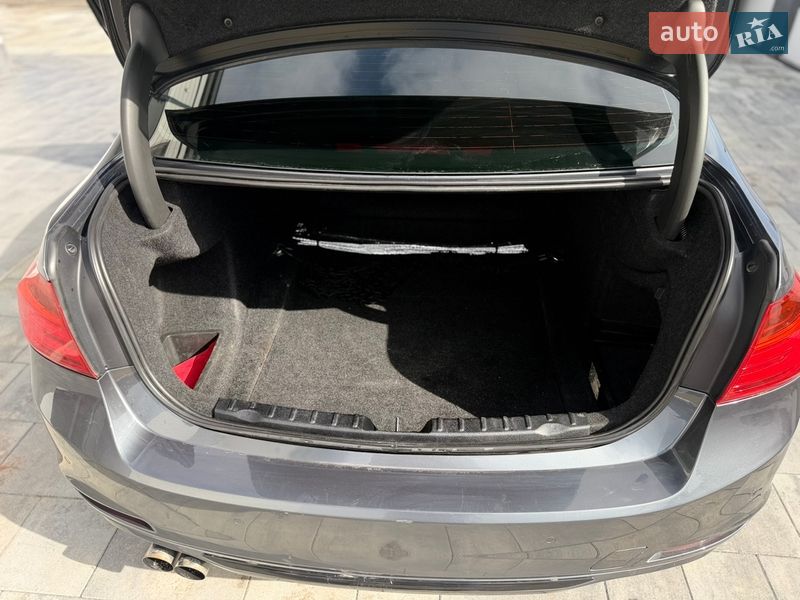 Седан BMW 3 Series 2012 в Виннице