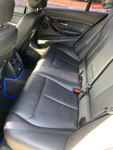 Седан BMW 3 Series 2013 в Нетешине