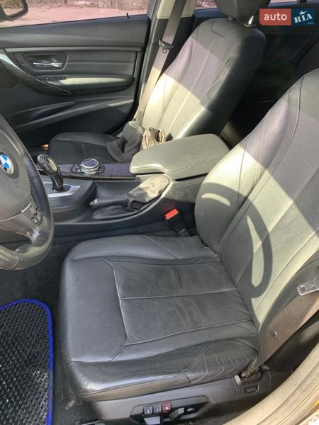 Седан BMW 3 Series 2013 в Нетешине