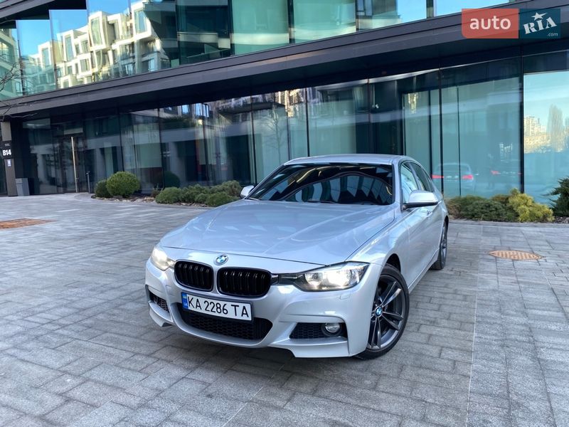 Седан BMW 3 Series 2016 в Киеве