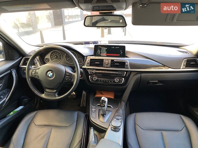 Седан BMW 3 Series 2016 в Киеве