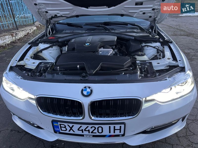 Седан BMW 3 Series 2015 в Новоднестровске