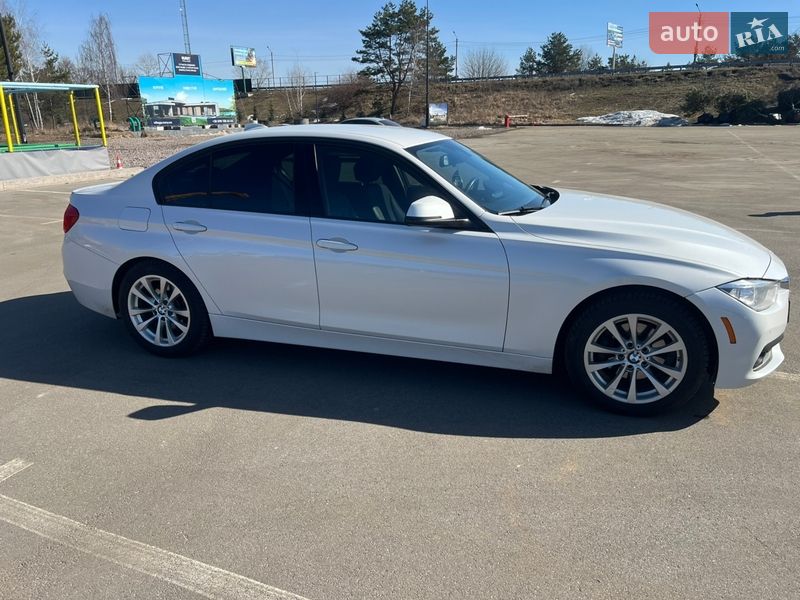 Седан BMW 3 Series 2017 в Киеве