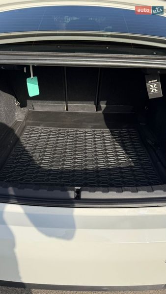 Седан BMW 3 Series 2019 в Запорожье