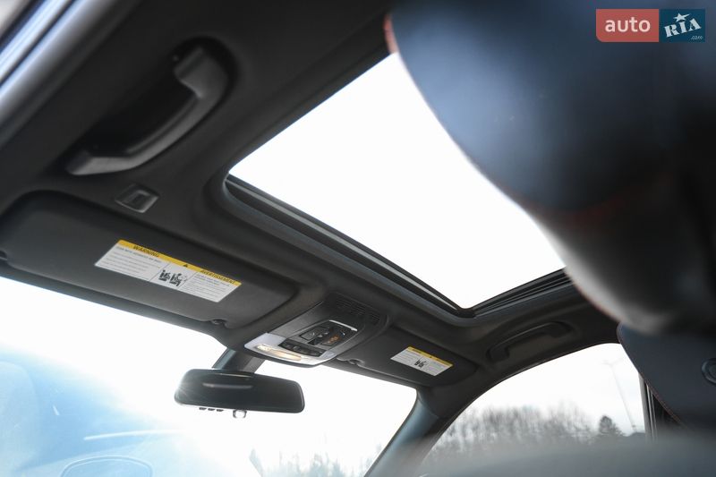 Седан BMW 3 Series 2016 в Львове