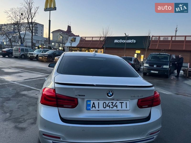 Седан BMW 3 Series 2016 в Киеве