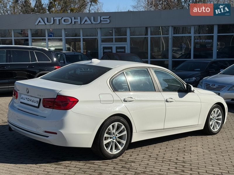 Седан BMW 3 Series 2018 в Житомире