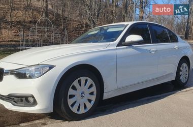 Седан BMW 3 Series 2017 в Киеве