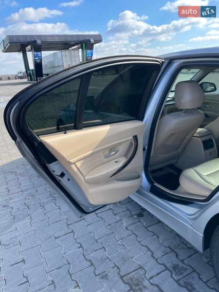 Седан BMW 3 Series 2014 в Виннице