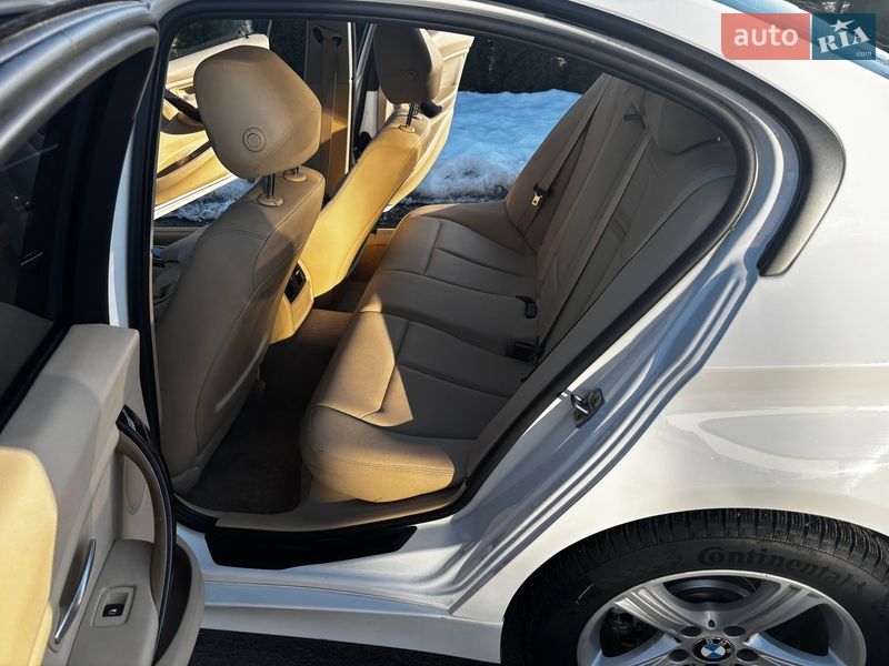 Седан BMW 3 Series 2013 в Тернополе