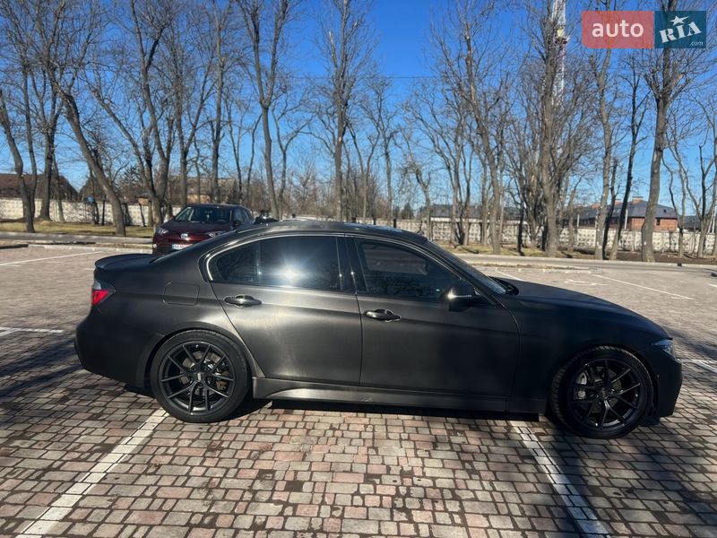 Седан BMW 3 Series 2015 в Кропивницком