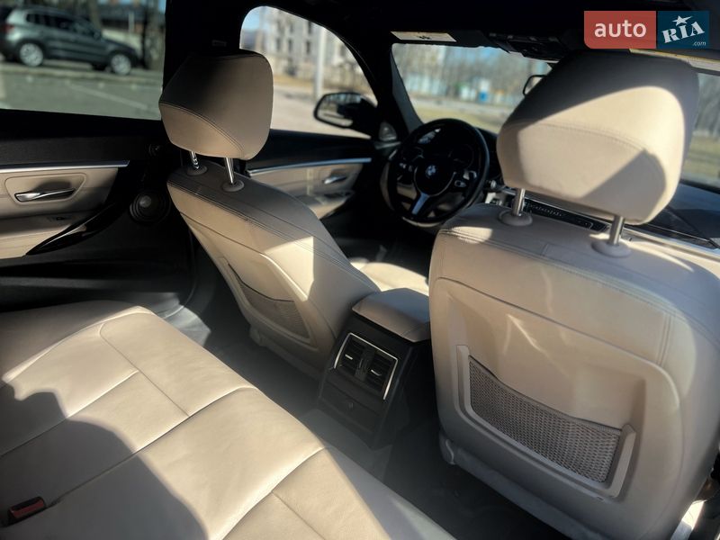 Седан BMW 3 Series 2015 в Кропивницком