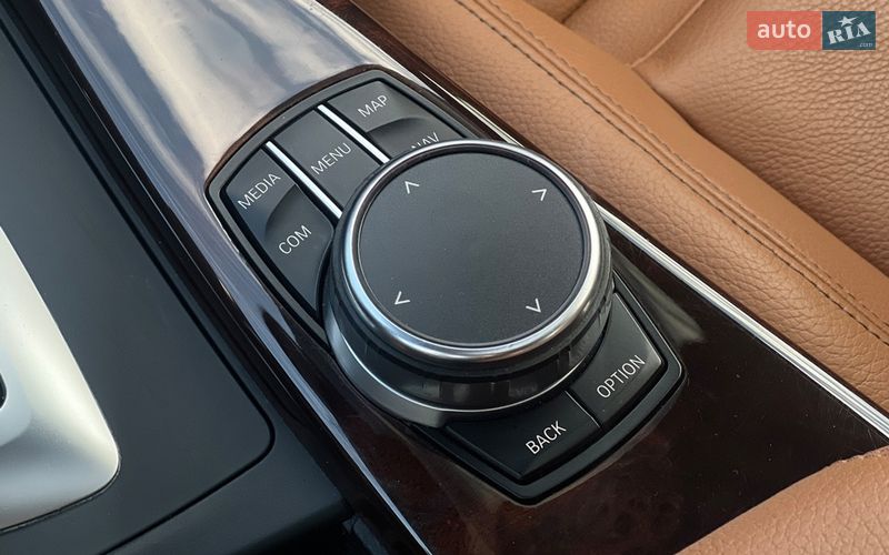 Седан BMW 3 Series 2018 в Львове