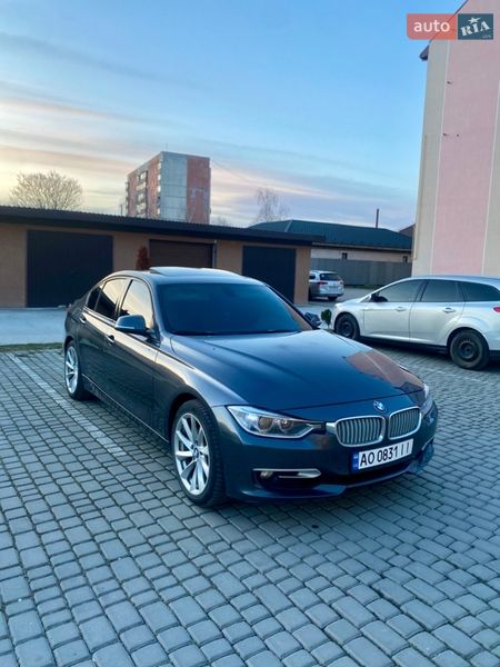 Седан BMW 3 Series 2012 в Мукачево