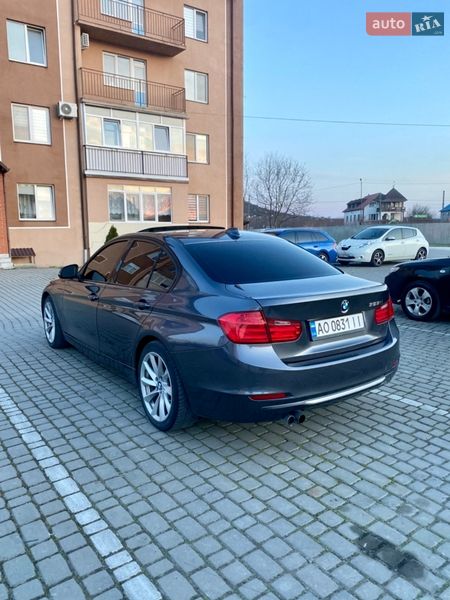 Седан BMW 3 Series 2012 в Мукачево