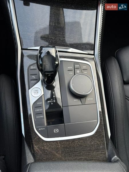 Седан BMW 3 Series 2020 в Львове