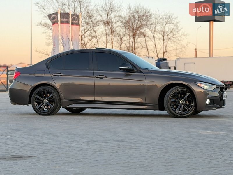 Седан BMW 3 Series 2013 в Черновцах
