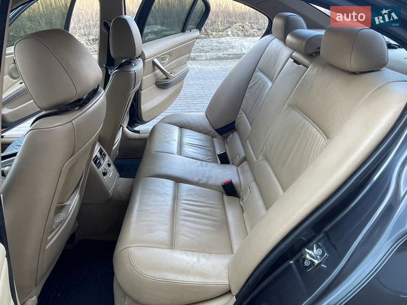 Седан BMW 3 Series 2005 в Ровно