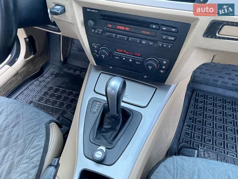 Седан BMW 3 Series 2005 в Ровно