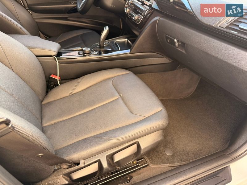 Седан BMW 3 Series 2017 в Виннице фото 34 Седан BMW 3 Series 2017 в Виннице
