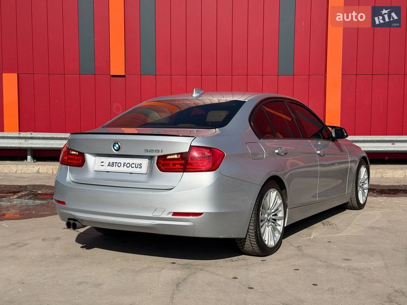 Седан BMW 3 Series 2012 в Киеве фото 7 Седан BMW 3 Series 2012 в Киеве
