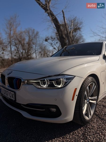 Седан BMW 3 Series 2017 в Ірпені