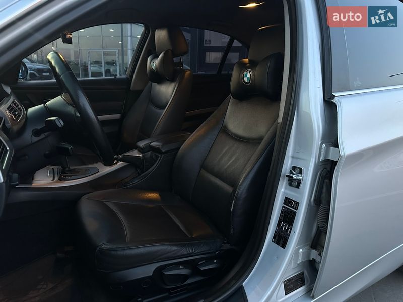 Седан BMW 3 Series 2006 в Мукачево