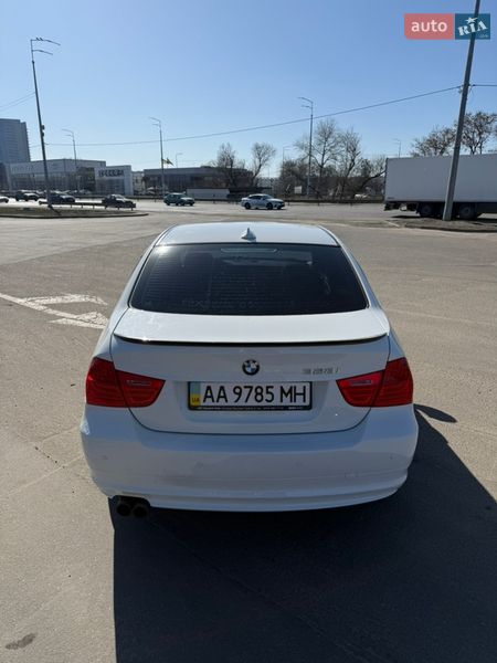 Седан BMW 3 Series 2011 в Киеве