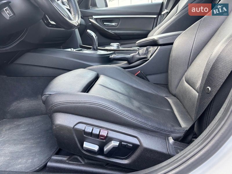 Седан BMW 3 Series 2016 в Львове фото 25 Седан BMW 3 Series 2016 в Львове