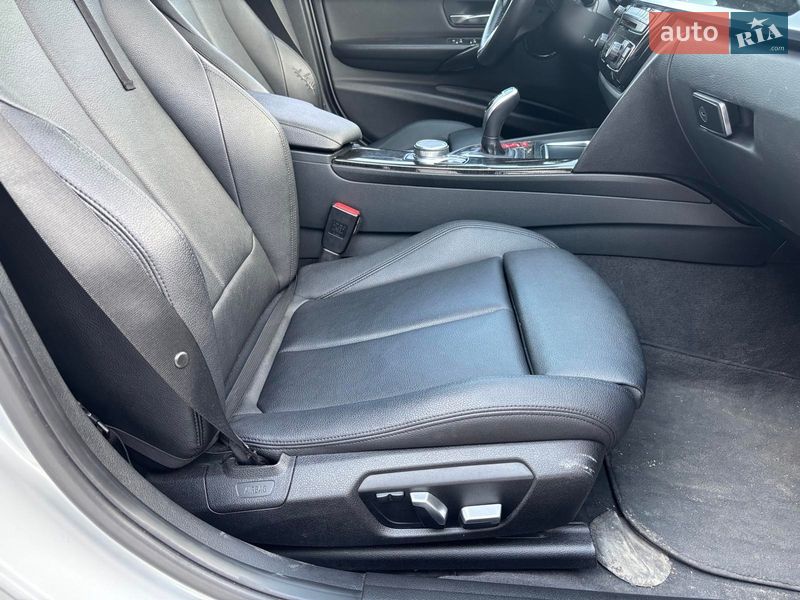 Седан BMW 3 Series 2016 в Львове фото 41 Седан BMW 3 Series 2016 в Львове