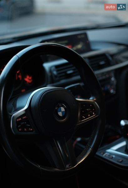 Седан BMW 3 Series 2018 в Одесі
