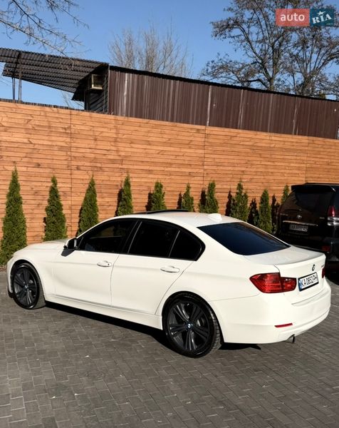Седан BMW 3 Series 2015 в Києві