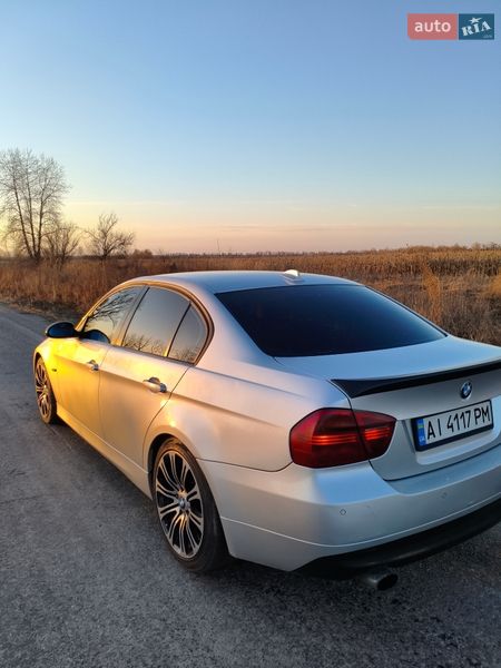 Седан BMW 3 Series 2005 в Дымере