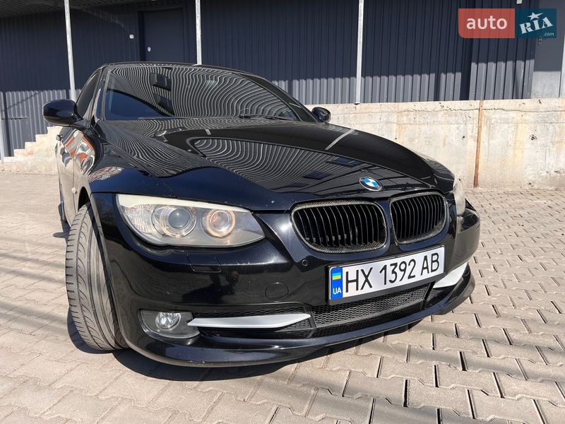 BMW 3 Series 2011