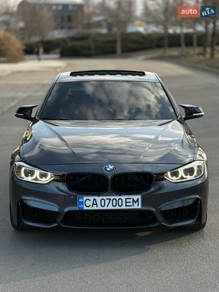 Седан BMW 3 Series 2012 в Умані