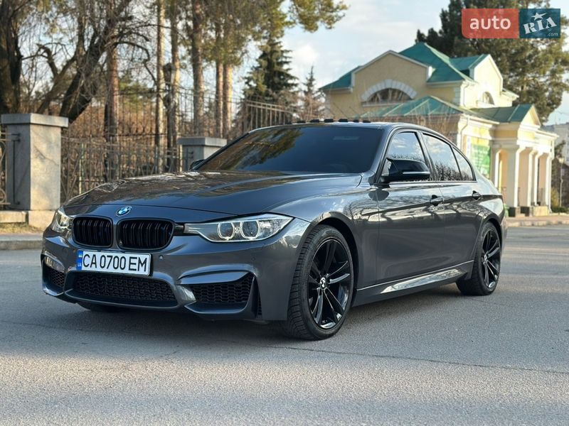 Седан BMW 3 Series 2012 в Умані