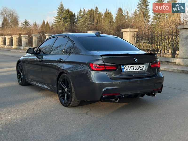 Седан BMW 3 Series 2012 в Умані