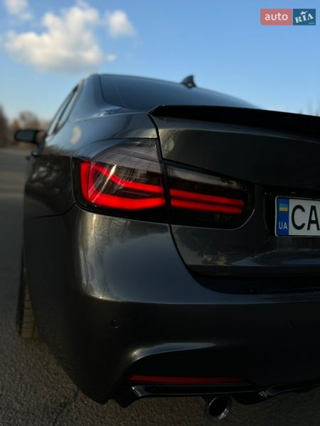 Седан BMW 3 Series 2012 в Умані