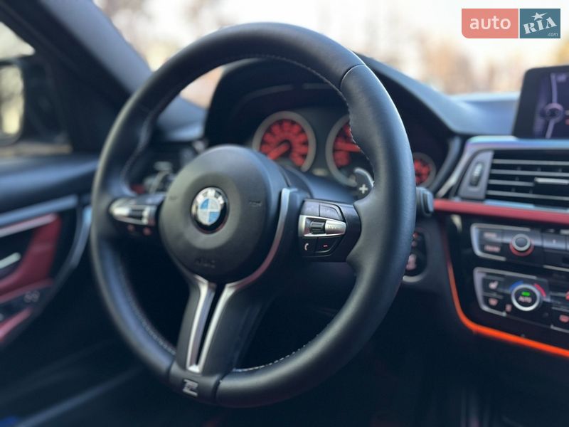 Седан BMW 3 Series 2012 в Умані
