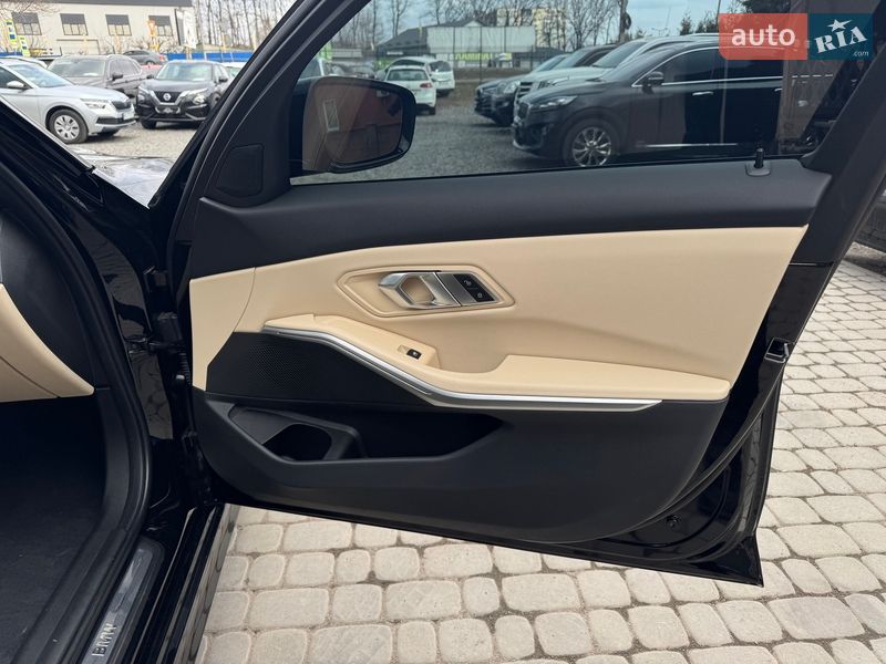 Седан BMW 3 Series 2023 в Виннице
