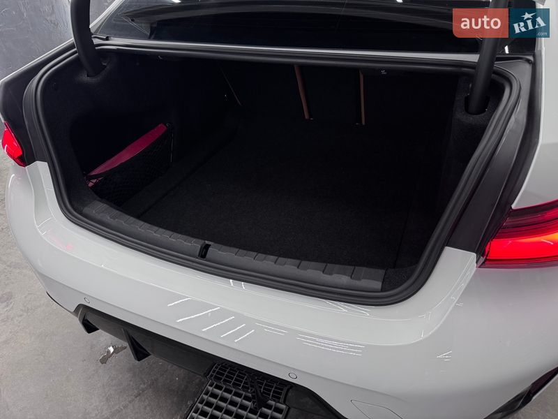 Седан BMW 3 Series 2024 в Киеве фото 77 Седан BMW 3 Series 2024 в Киеве
