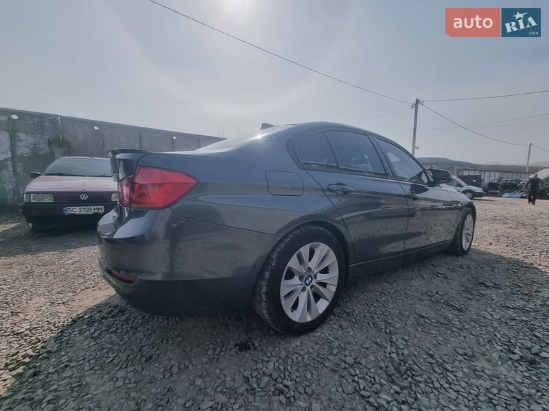 Седан BMW 3 Series 2013 в Кременце