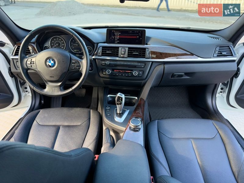 Седан BMW 3 Series 2015 в Днепре