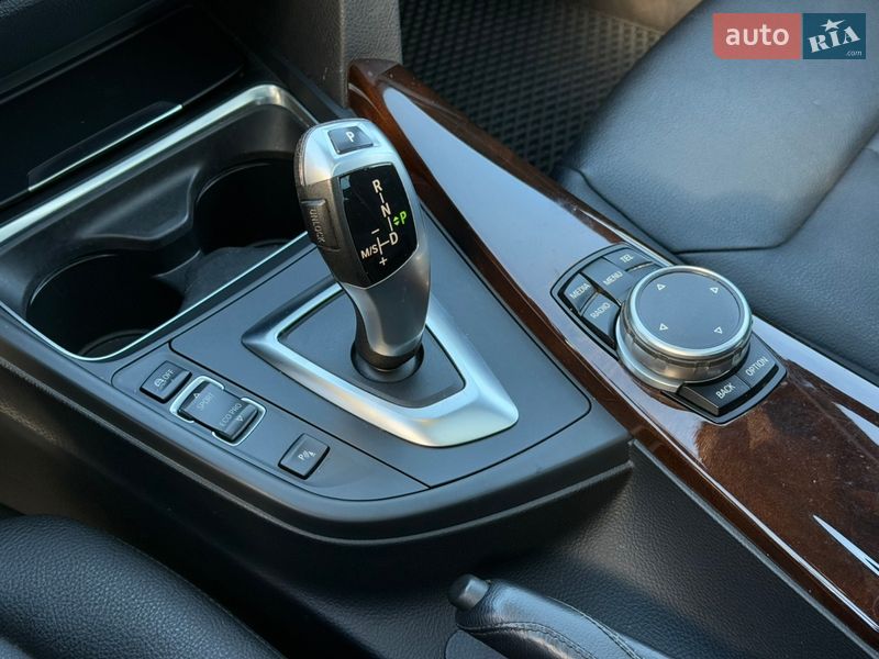 Седан BMW 3 Series 2015 в Днепре