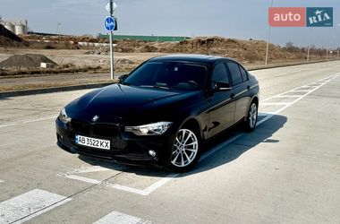 Седан BMW 3 Series 2016 в Вінниці