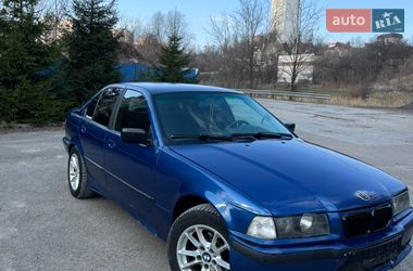 Седан BMW 3 Series 1997 в Киеве