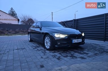 Седан BMW 3 Series 2016 в Луцке