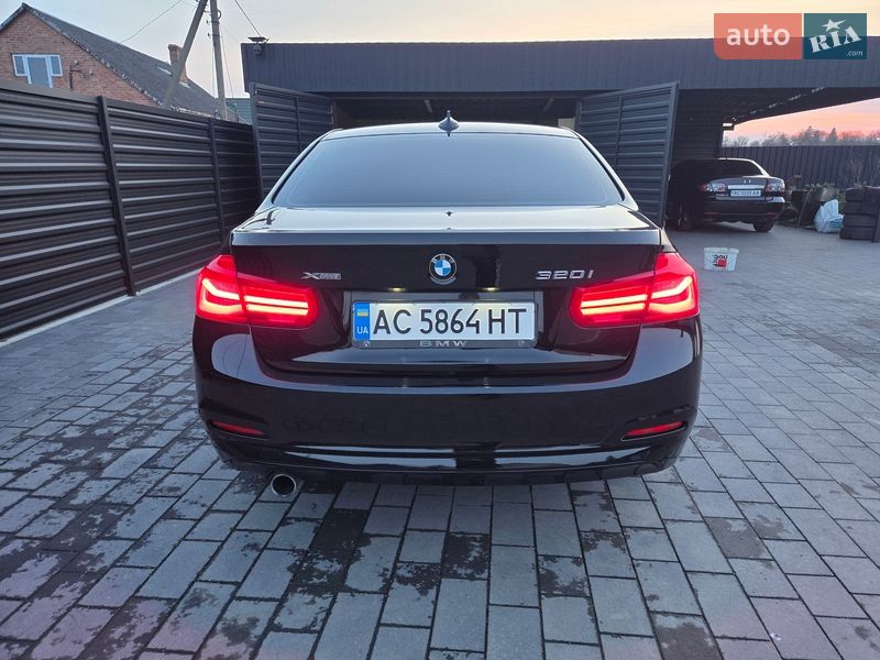 Седан BMW 3 Series 2016 в Луцке
