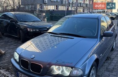 Седан BMW 3 Series 2000 в Черновцах